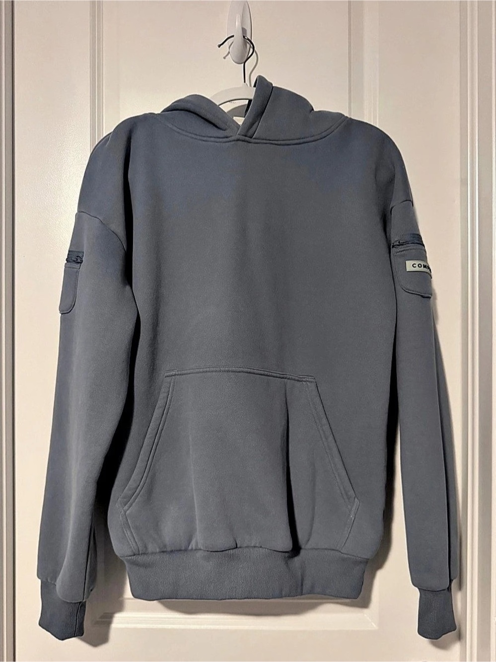 Comfrt Travel Essentials Hoodie Sky Size Small